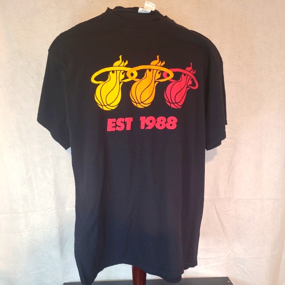 Miami Heat Planet Fitness Official Game Day Souvenir Tshirt US Men's Size Large